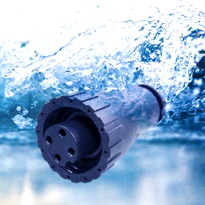 Does water go into your equipment and damage the most expensive mother board? The most reliable IP67/68 cable and jumper you can find on the market, see our Accessoires M-Smart and outdoor N jumper series for further explanation. - Grand-Tek