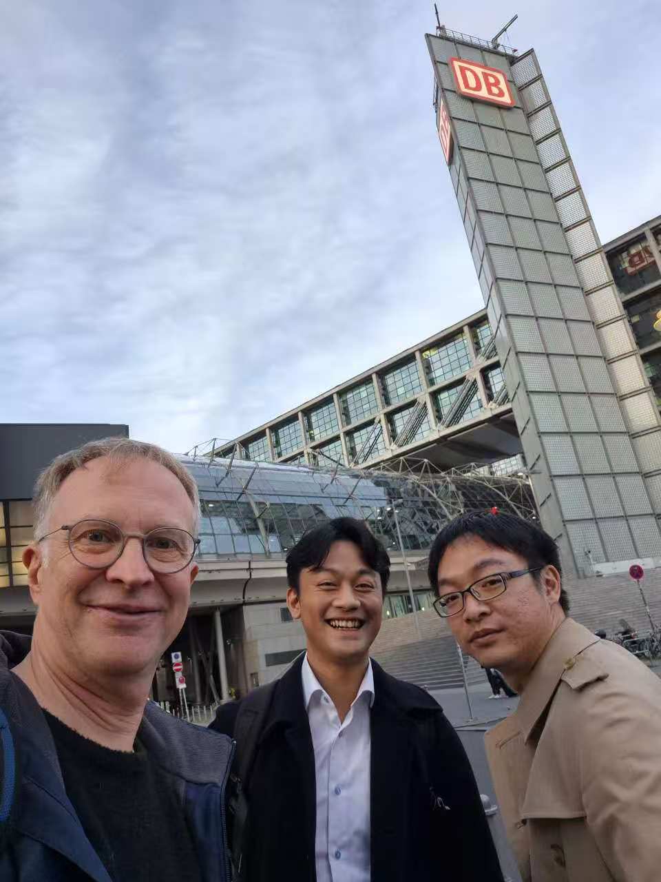 年輕人在GTT可以走向全球-環球商務旅行不是夢 - Grand-Tek